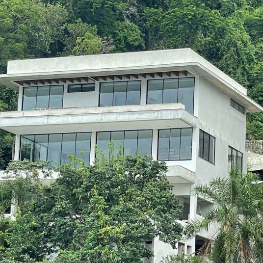 maison_do_vidro-vidros-01-min