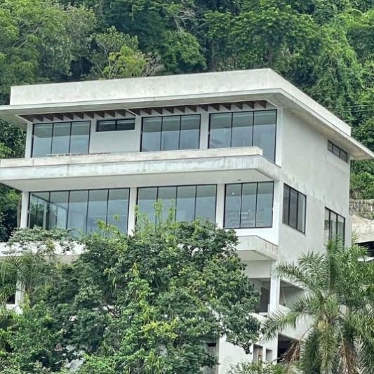 maison_do_vidro-vidros-01-min